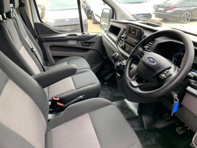 2023 Ford Transit Custom