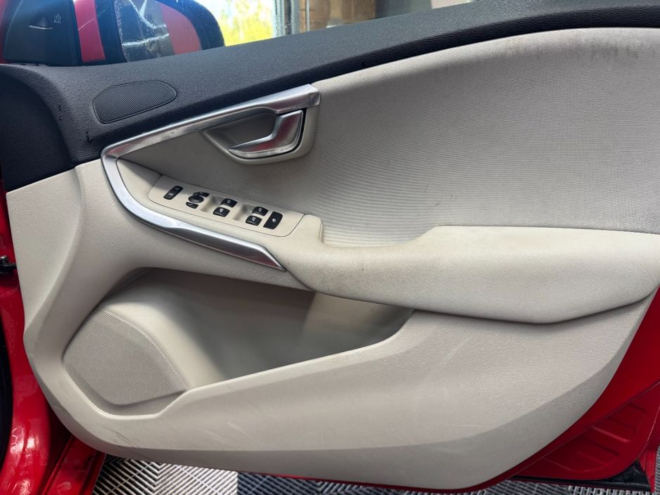 2014 Volvo V40
