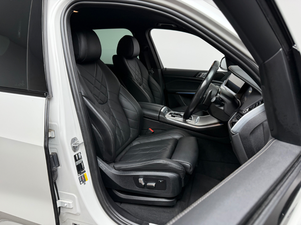 2023 BMW X5
