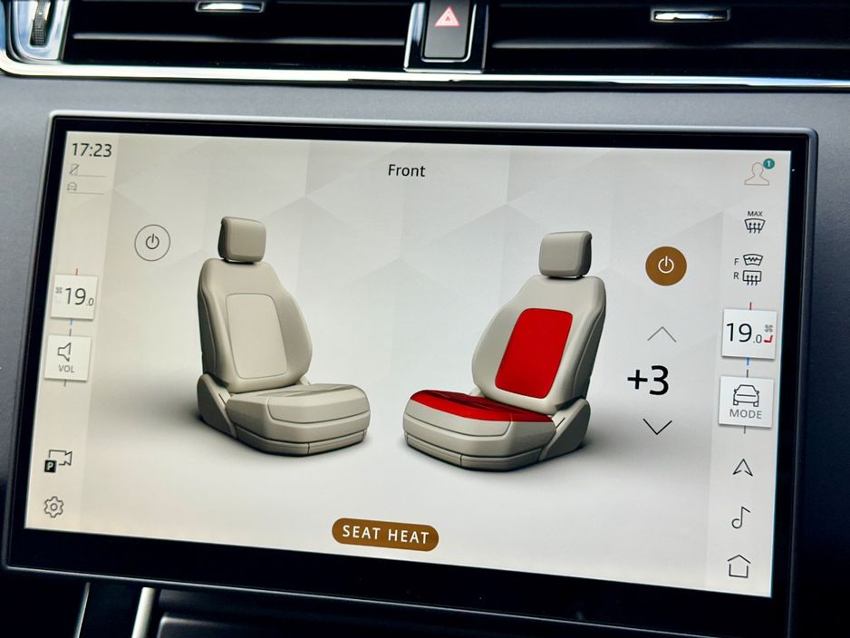 2025 Land Rover Range Rover Evoque