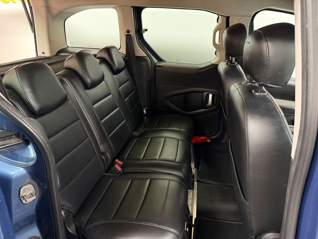 2013 Peugeot Partner