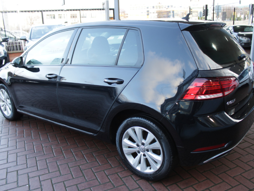 2017 Volkswagen Golf