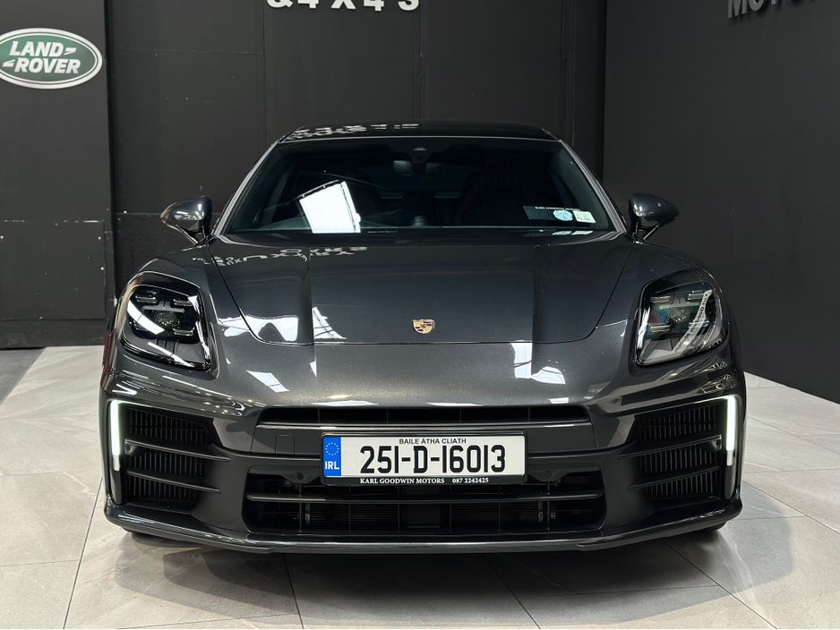 2025 Porsche Panamera