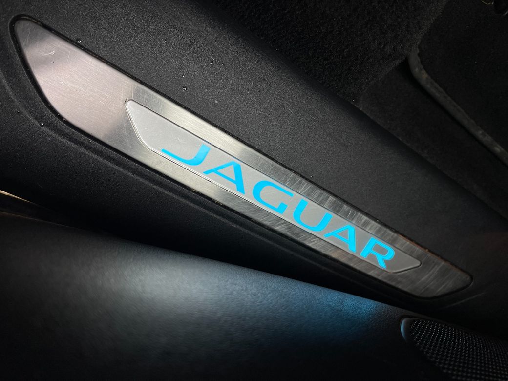 2018 Jaguar F-Pace