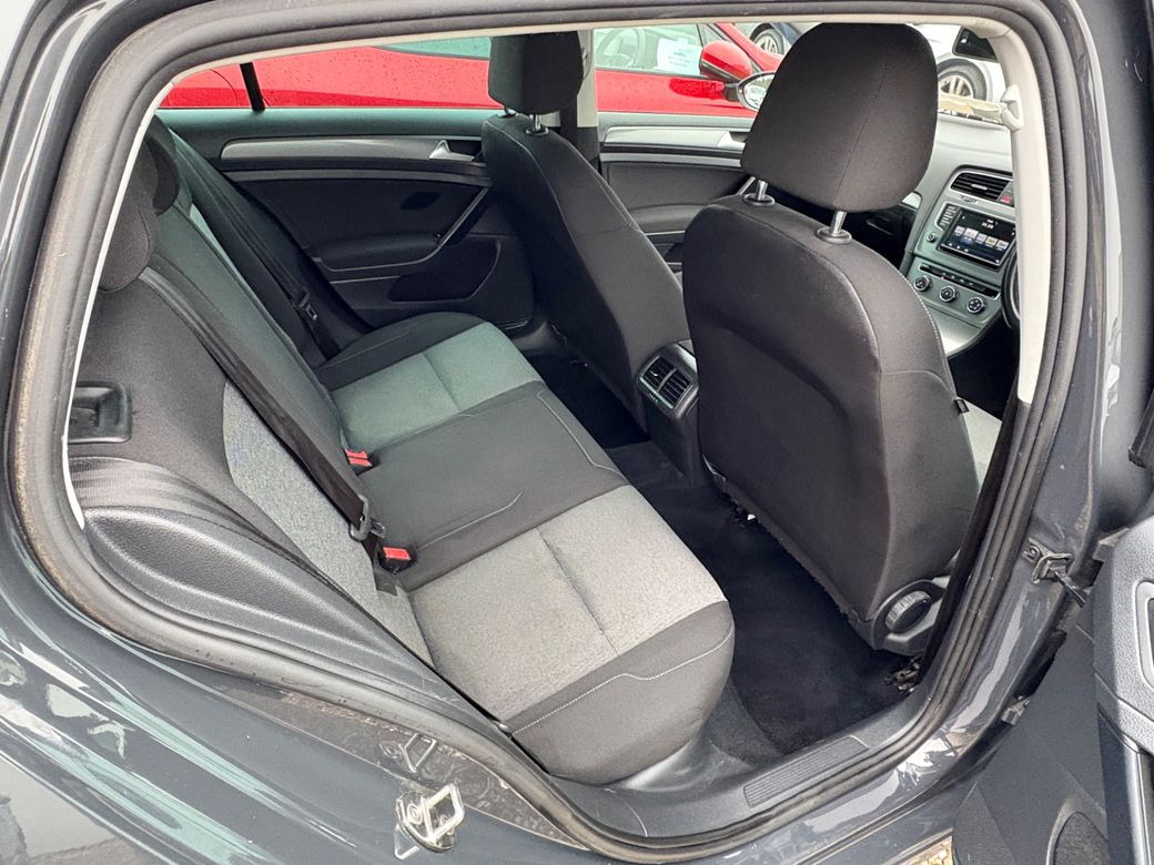 2017 Volkswagen Golf