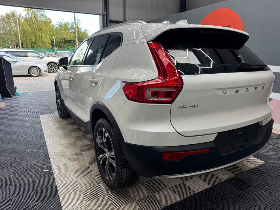 2022 Volvo XC40