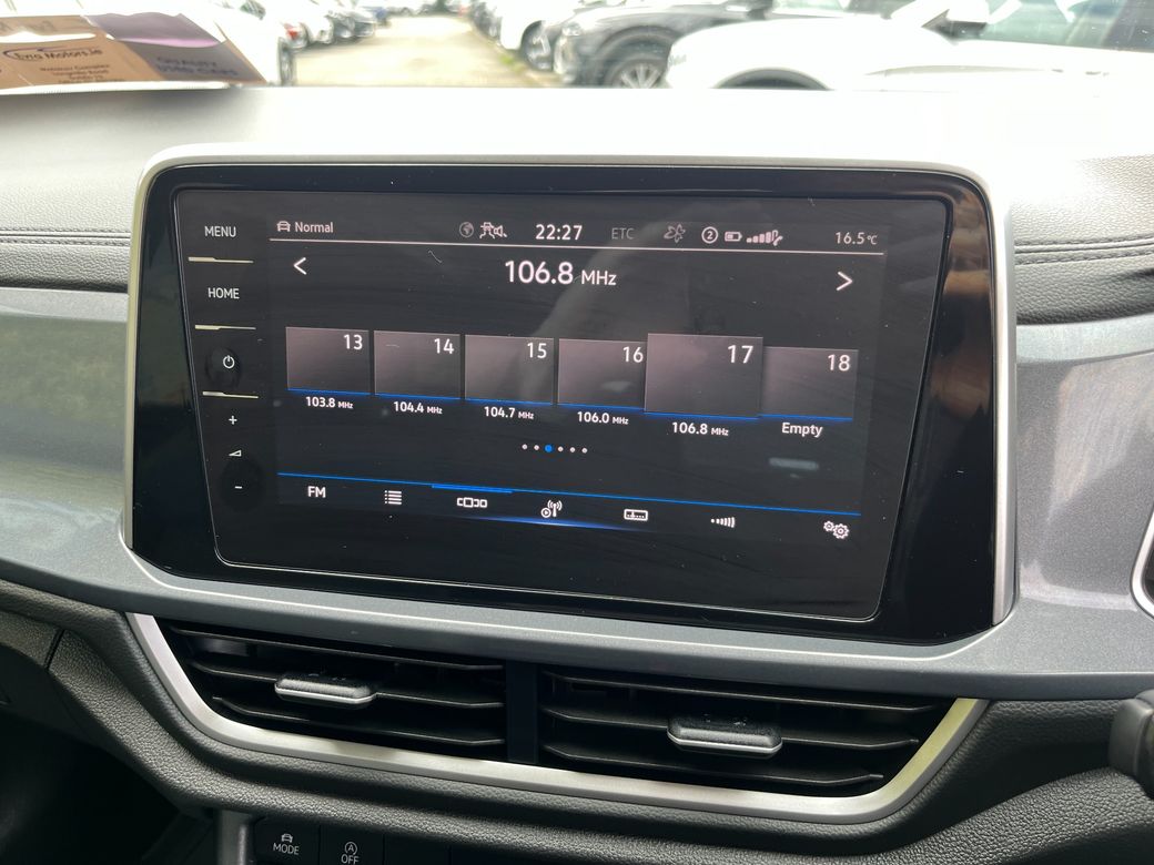 2023 Volkswagen T-Roc