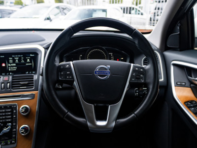 2017 Volvo XC60