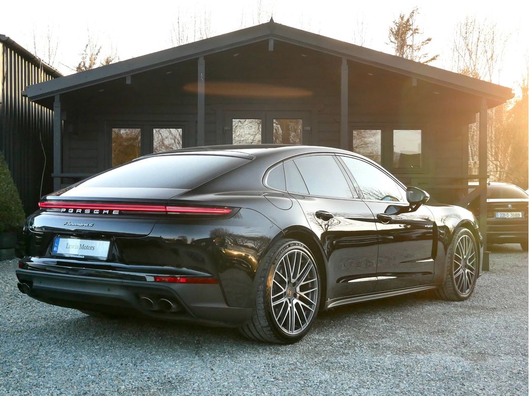 2024 Porsche Panamera