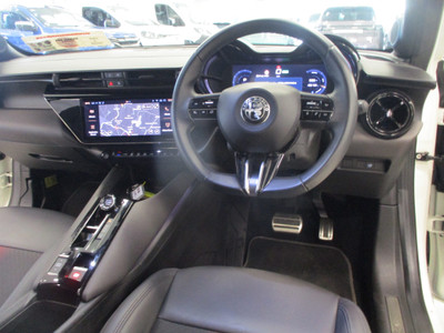 2025 Alfa Romeo Junior
