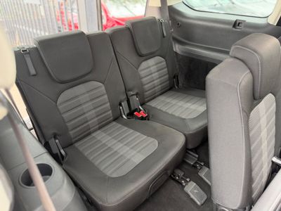 2017 Ford Galaxy