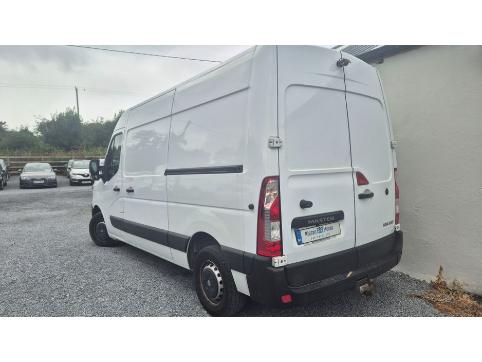 2020 Renault Master