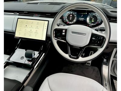 2025 Land Rover Range Rover Sport