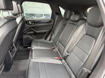 2023 Porsche Cayenne