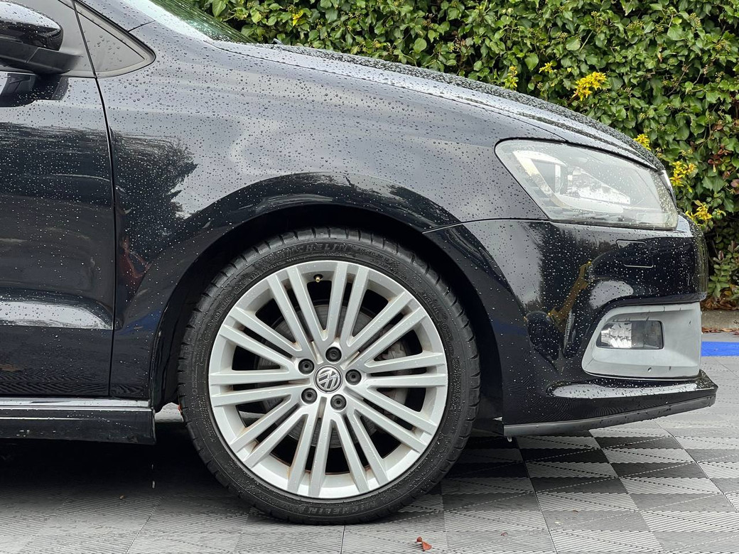 2017 Volkswagen Polo