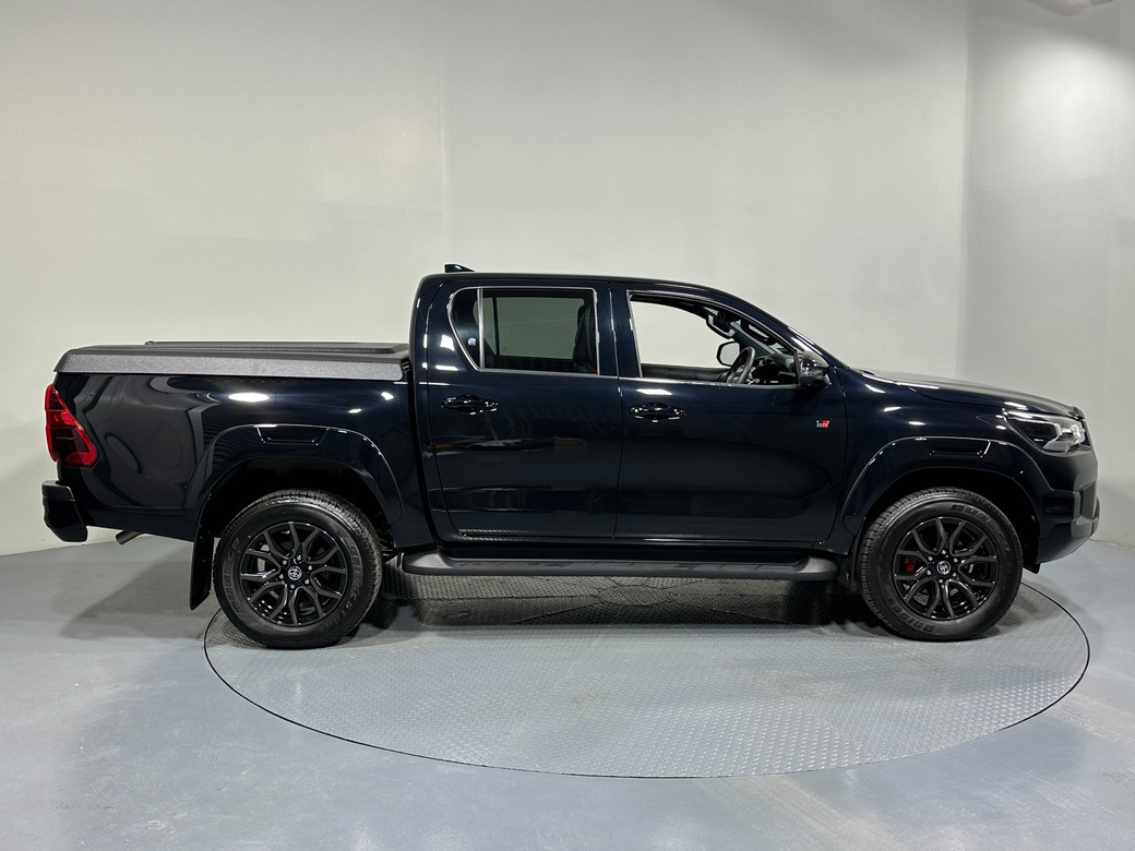2024 Toyota Hilux