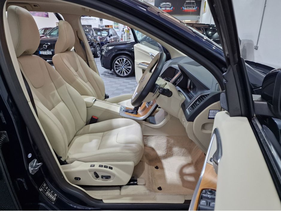 2017 Volvo XC60