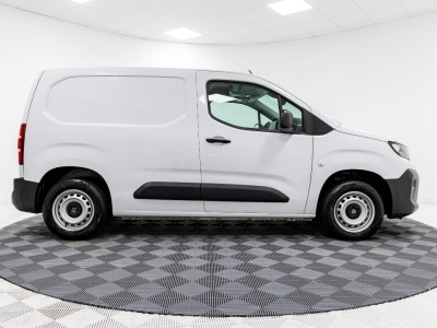 2024 Peugeot Partner