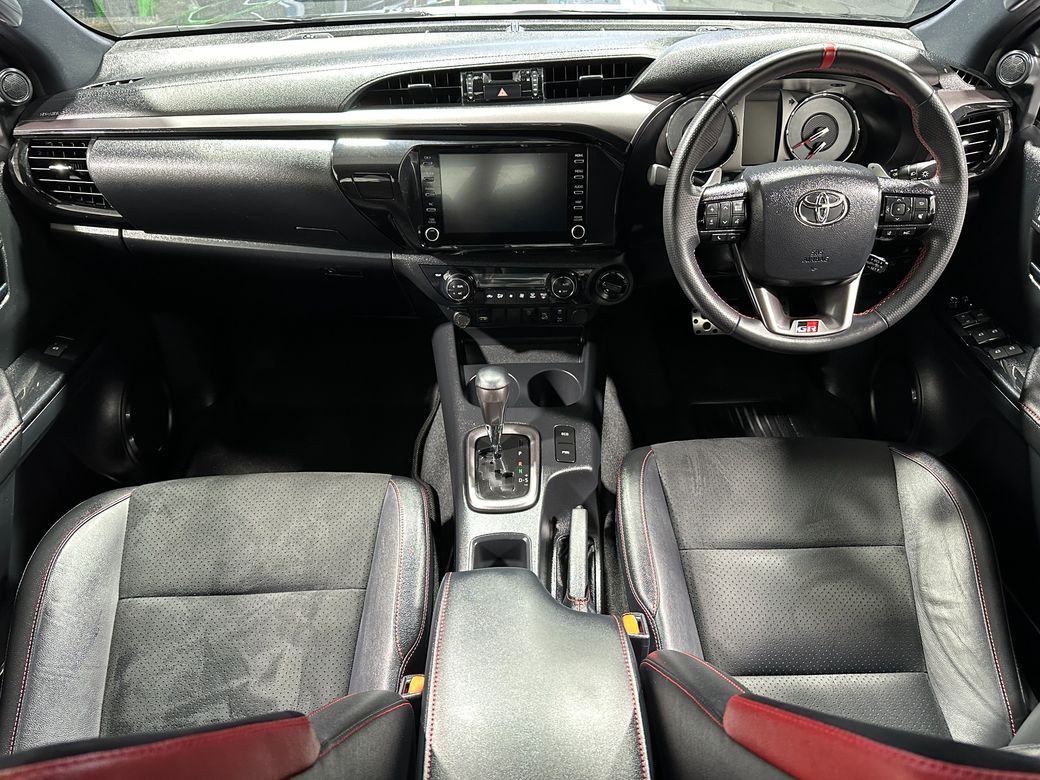 2024 Toyota Hilux