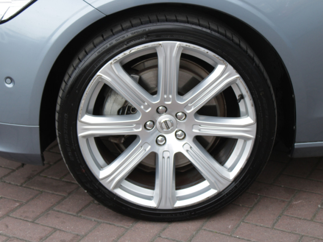 2018 Volvo S90