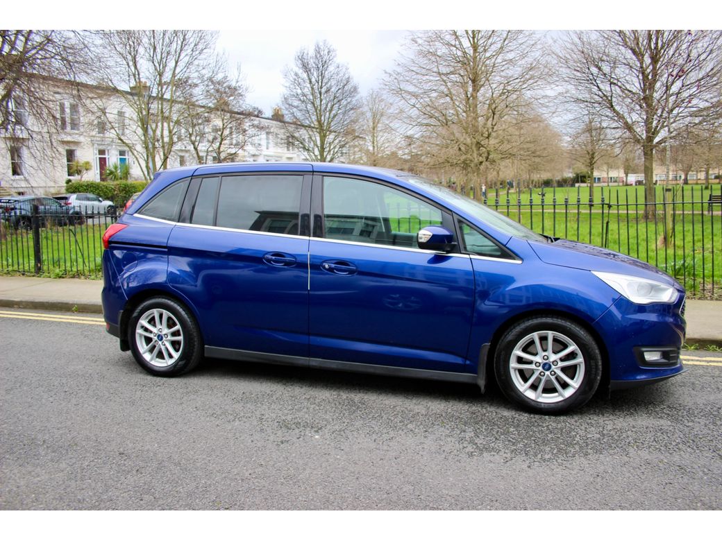2017 Ford Grand C-Max