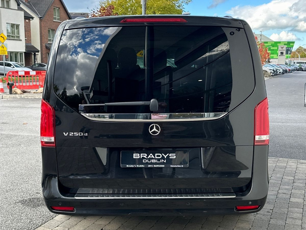 2023 Mercedes-Benz V Class