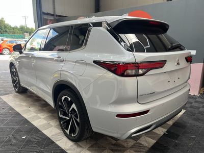 2024 Mitsubishi Outlander