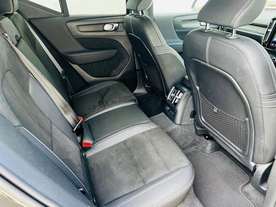2022 Volvo XC40