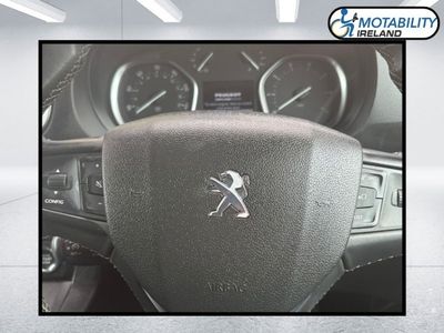 2020 Peugeot Traveller
