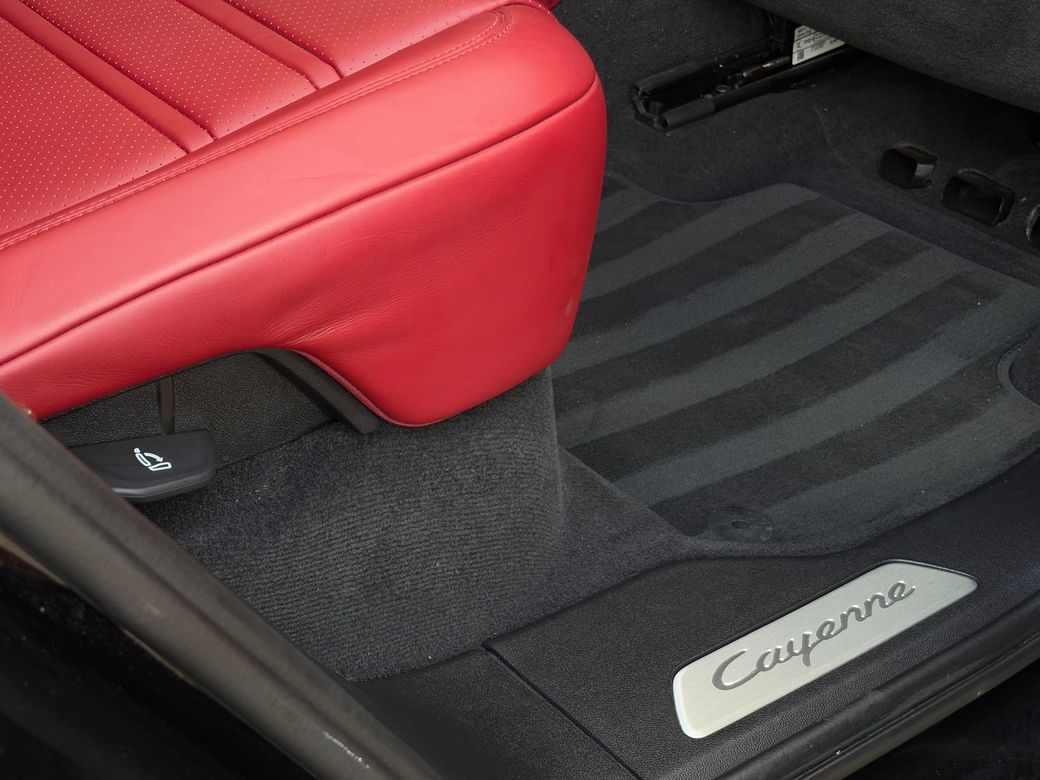 2023 Porsche Cayenne