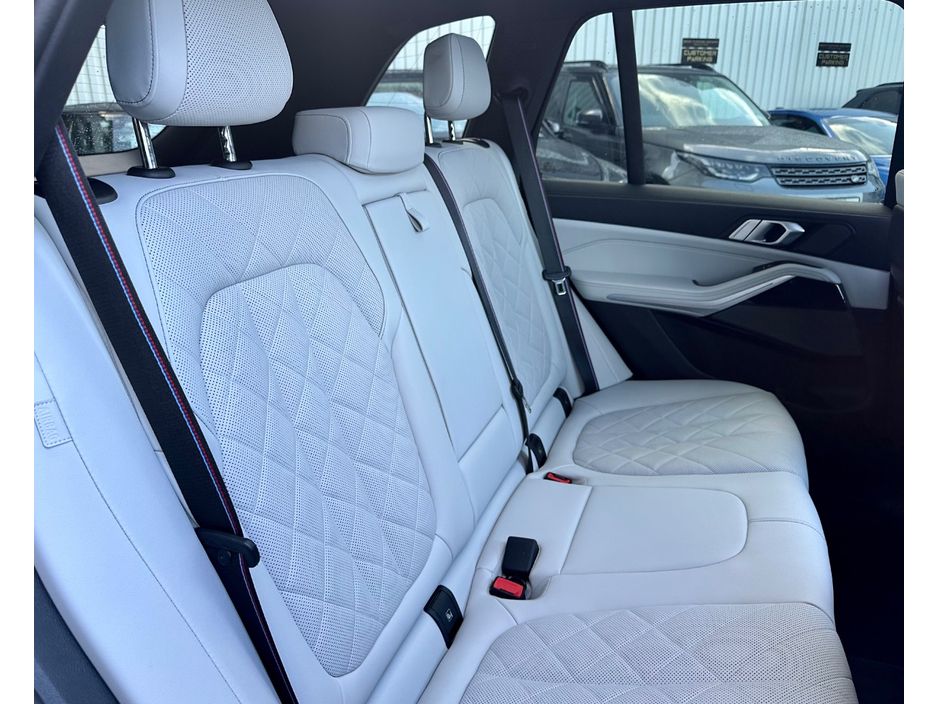 2025 BMW X5