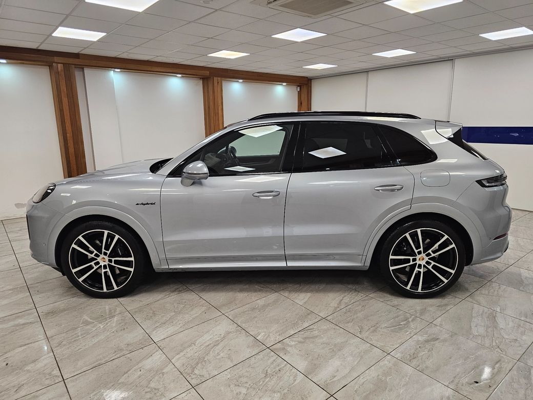 2025 Porsche Cayenne