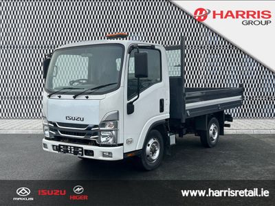 2022 White Isuzu NNR