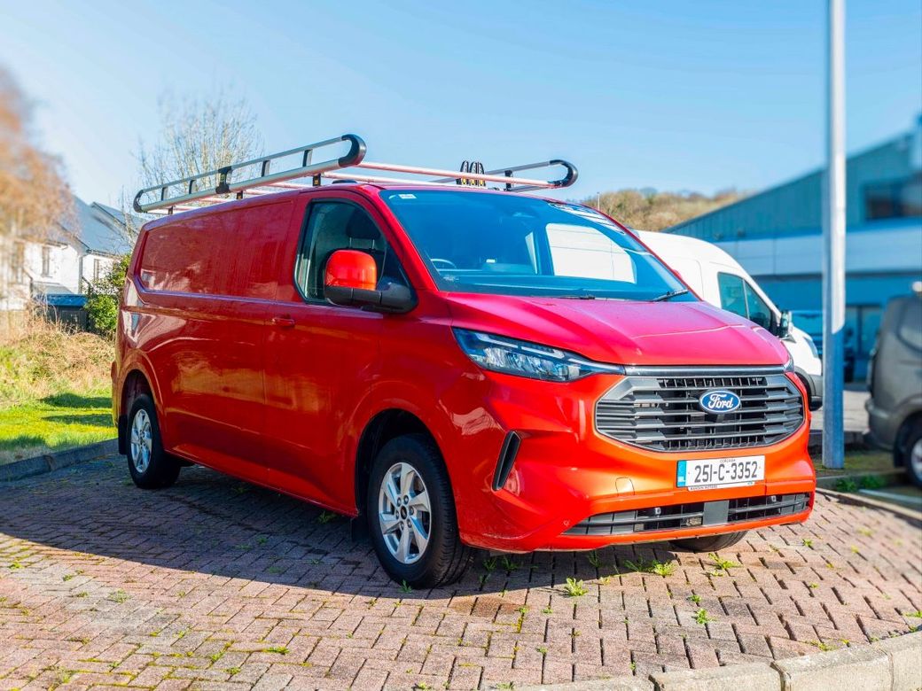 2025 Ford Transit Custom