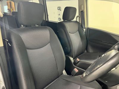 2013 Nissan Serena