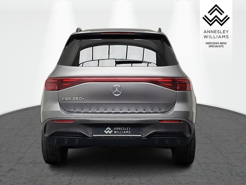 2025 Mercedes-Benz EQB