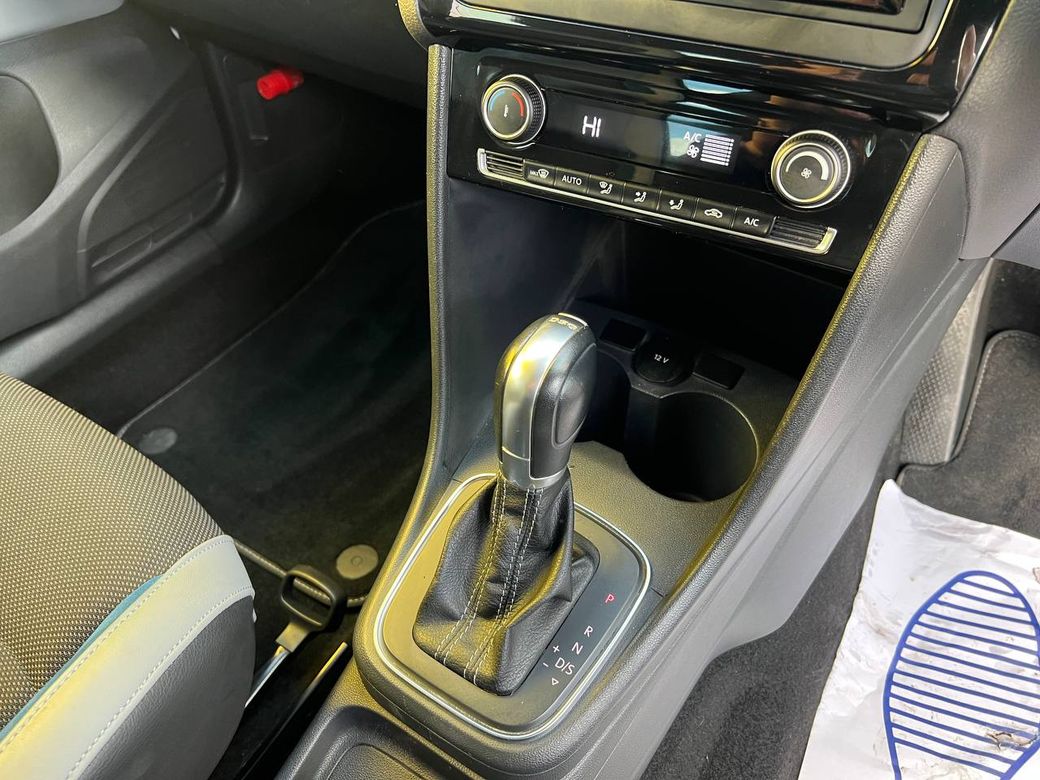 2015 Volkswagen Polo