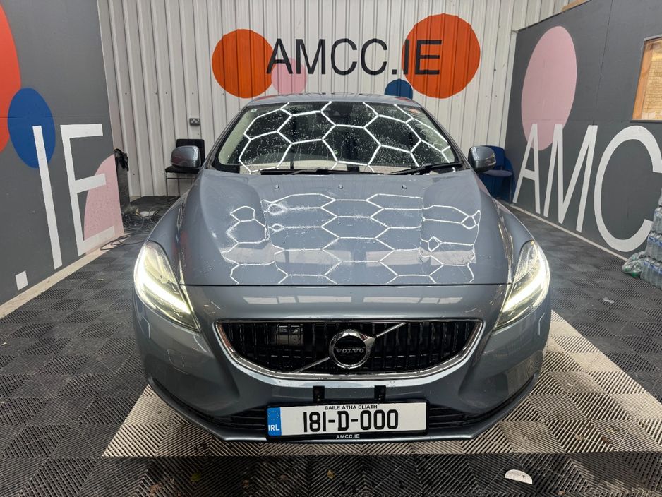 2018 Volvo V40