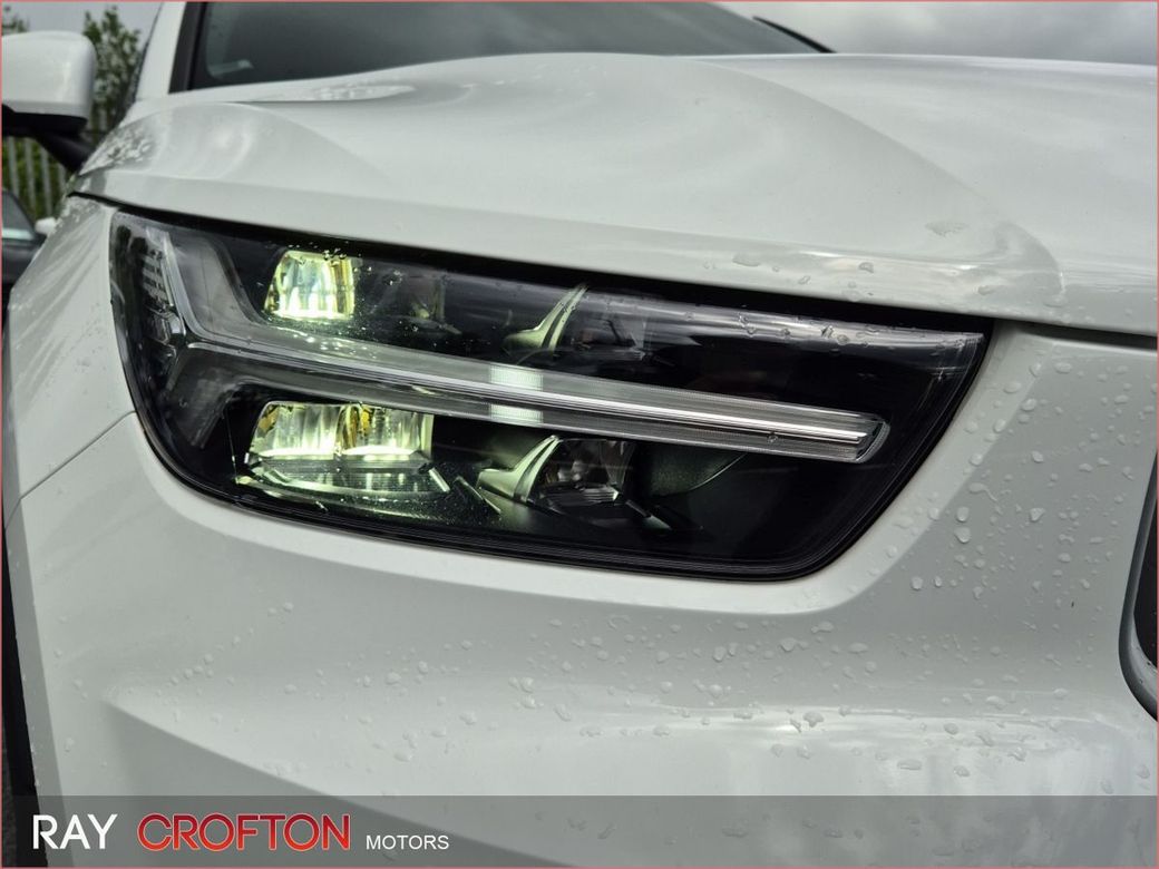 2021 Volvo XC40