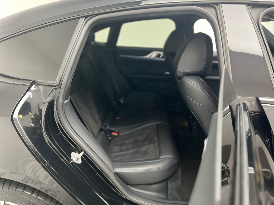2022 BMW i4