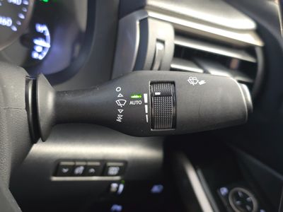 2020 Lexus IS 300h