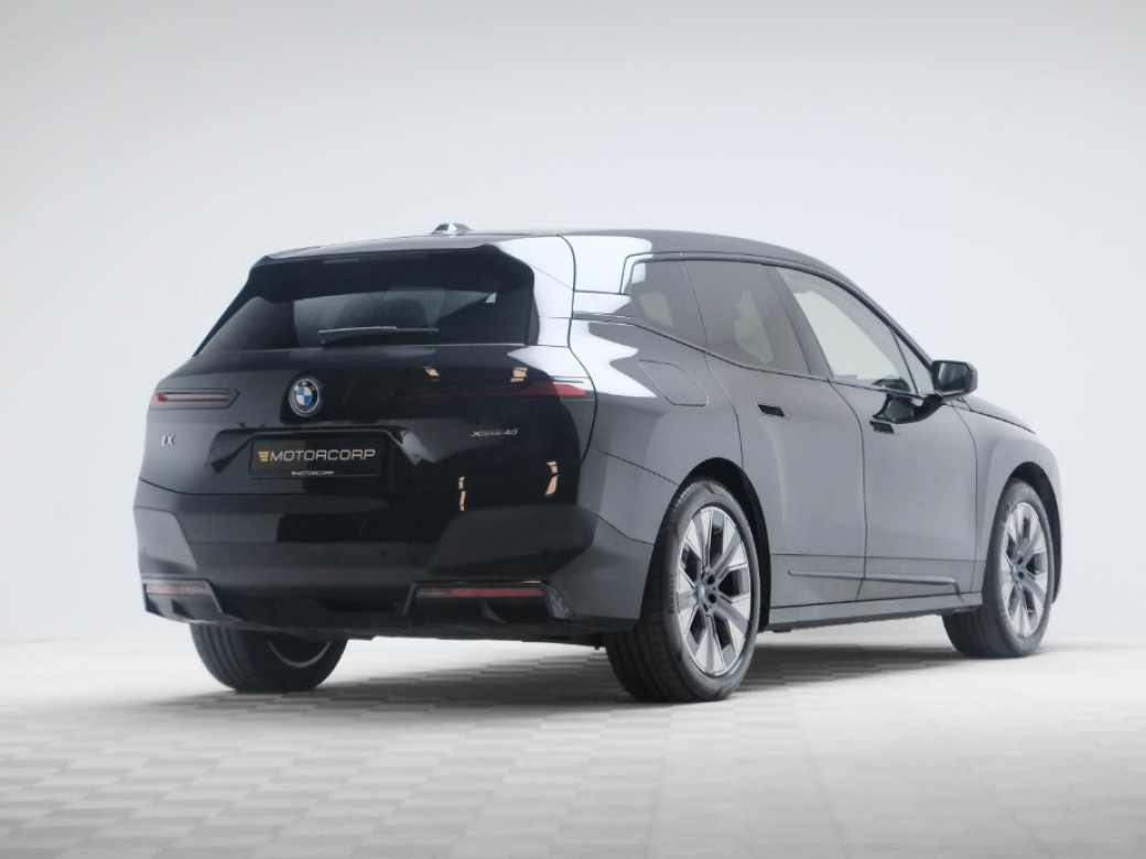 2024 BMW iX