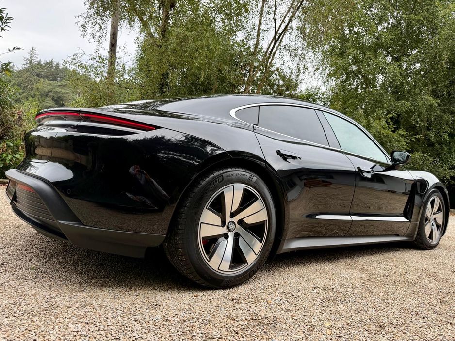 2023 Porsche Taycan