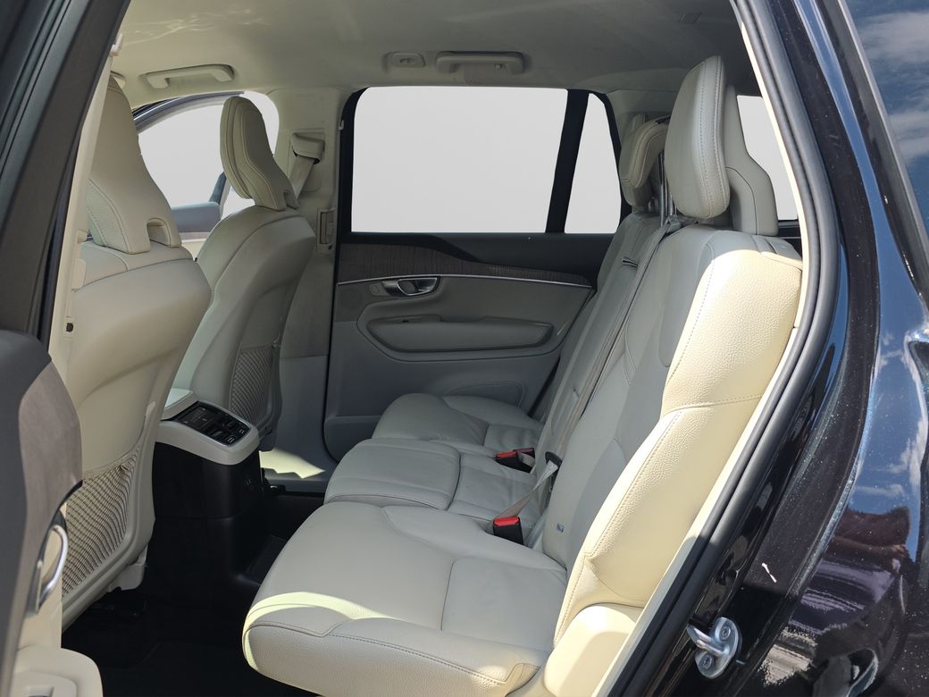 2023 Volvo XC90