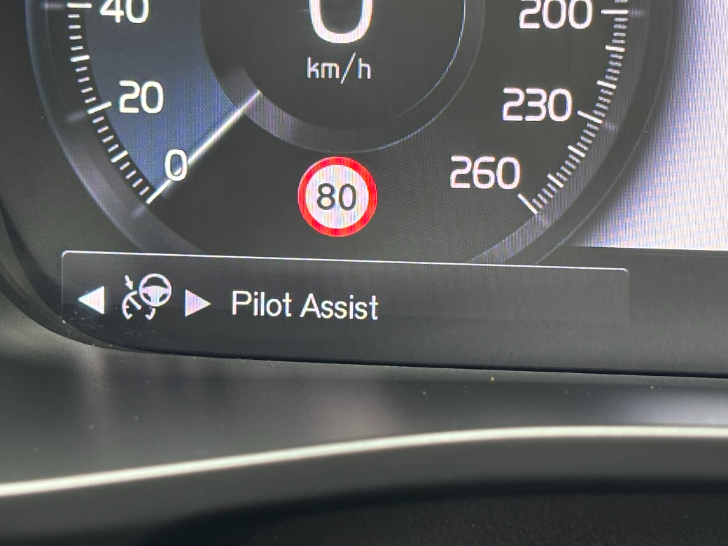 2020 Volvo XC40
