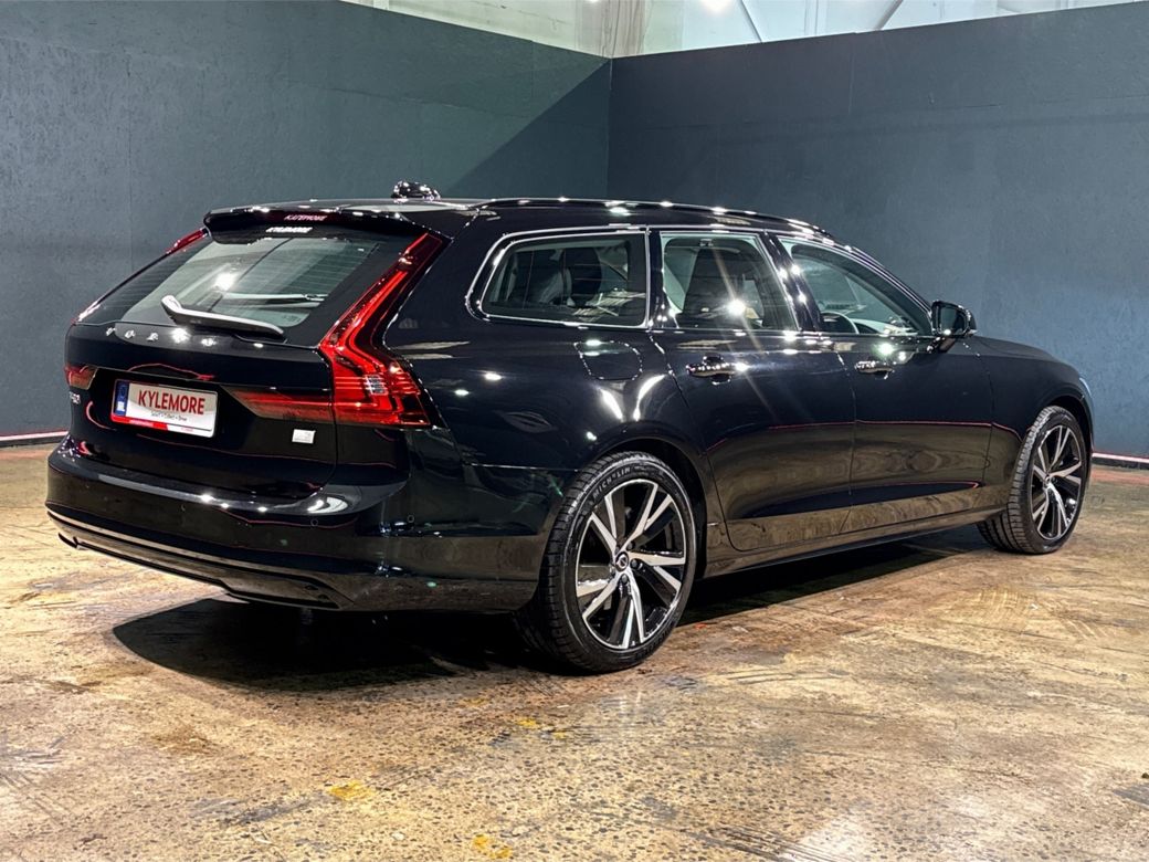 2023 Volvo V90