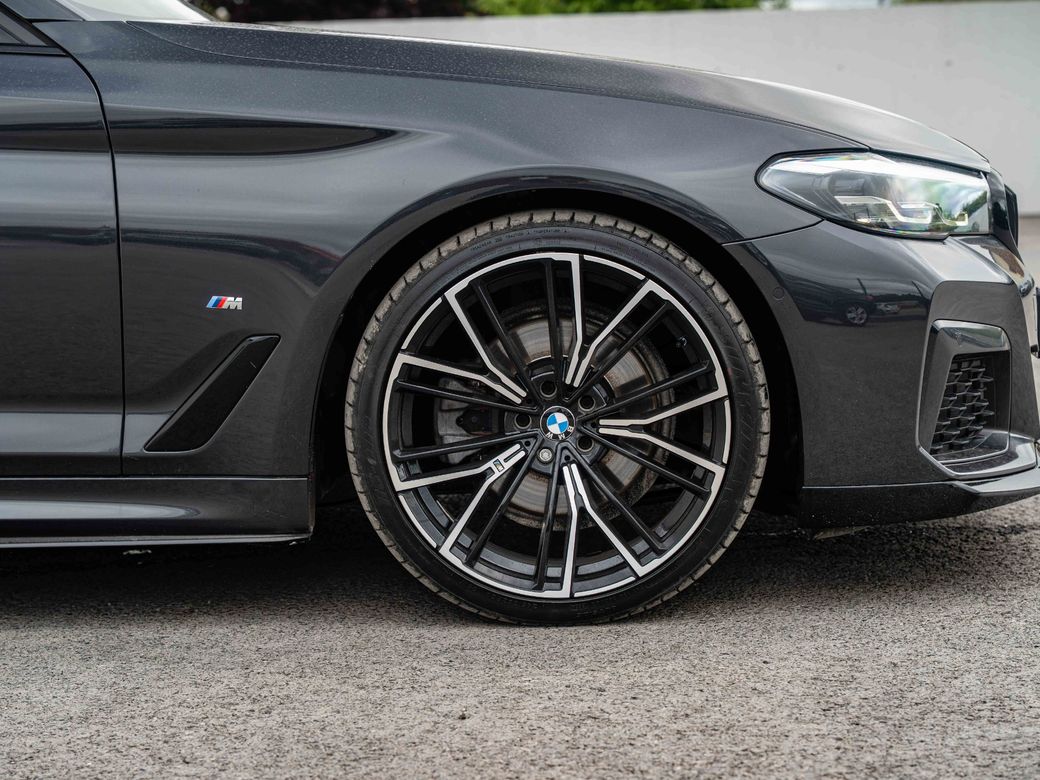 2022 BMW 5 Series