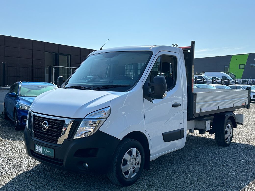 2024 Nissan Interstar