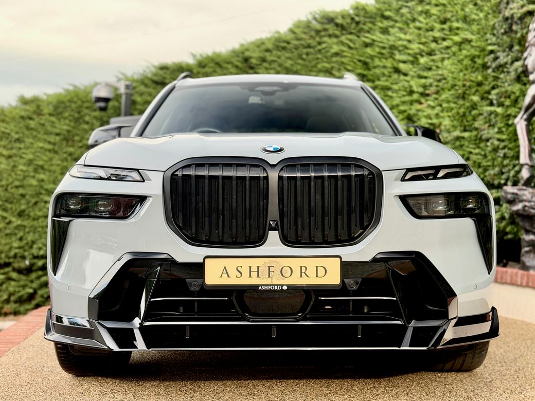 2024 BMW X7