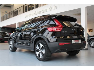 2022 Volvo XC40